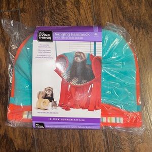 Hanging hammock for animals